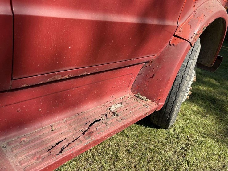 1967-chevy-c50-grain-truck,-tandem-axle-with-hyd-lift-tag-axle,-350-v8,-4+2,-8.25-20-tires,-17.5’-wo-image-16