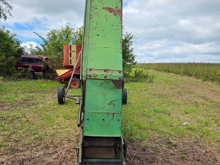 john-deere-350-image-8