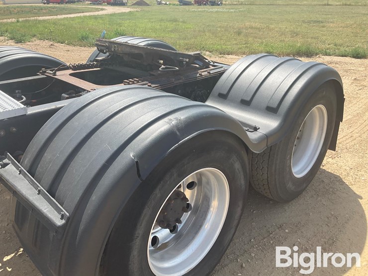 2001-kenworth-t800-image-19