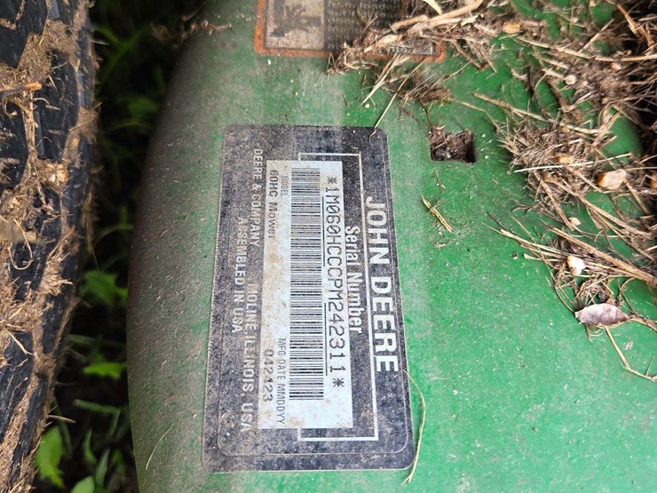 2023-john-deere-la-image-13