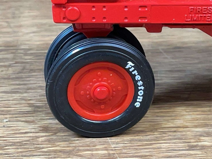 1/16-farmall-706-firestone-nib-ertl-image-12