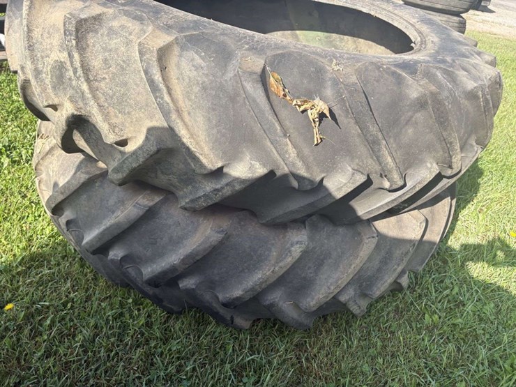 (2)-15.5-38-tractor-tires-image-4