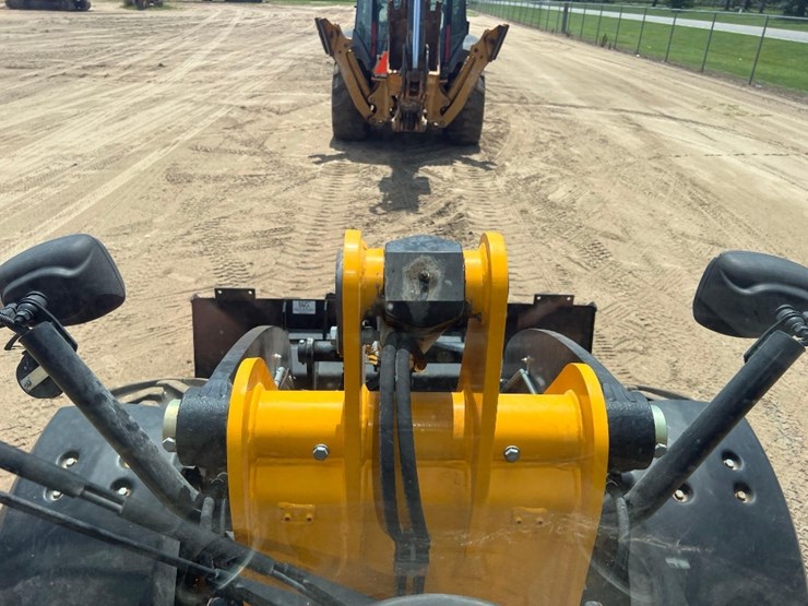 jcb-409-image-32