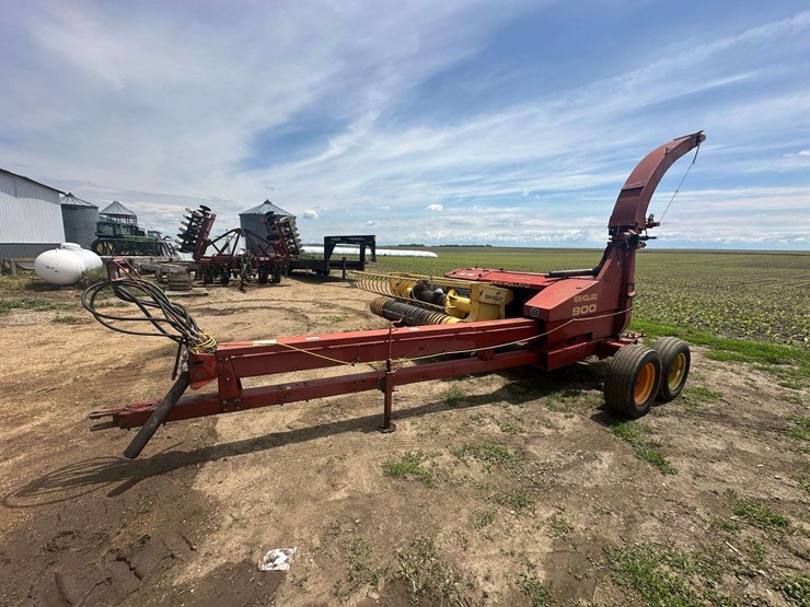new-holland-900-image-16