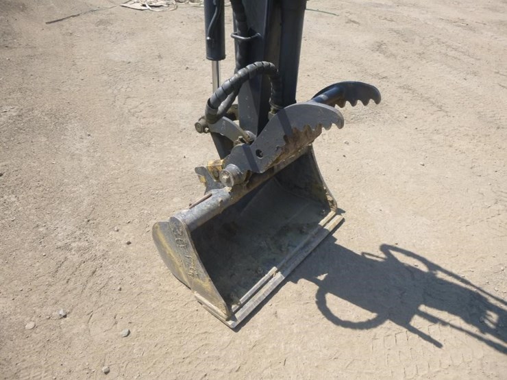2022-deere-17g-image-19