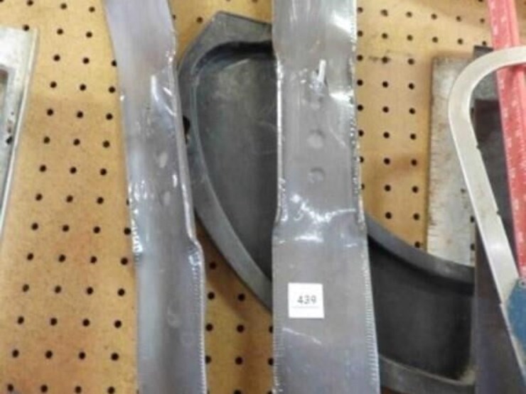 mowing-blades,-levels,-squares,-more-image-3