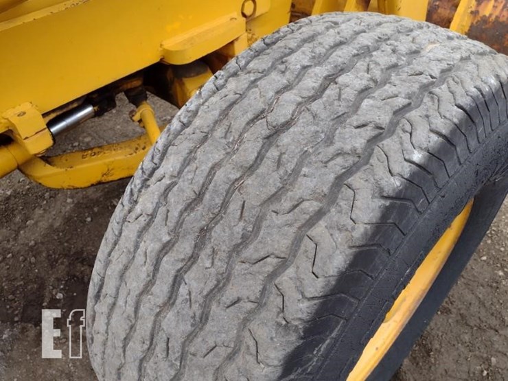 john-deere-510-image-37
