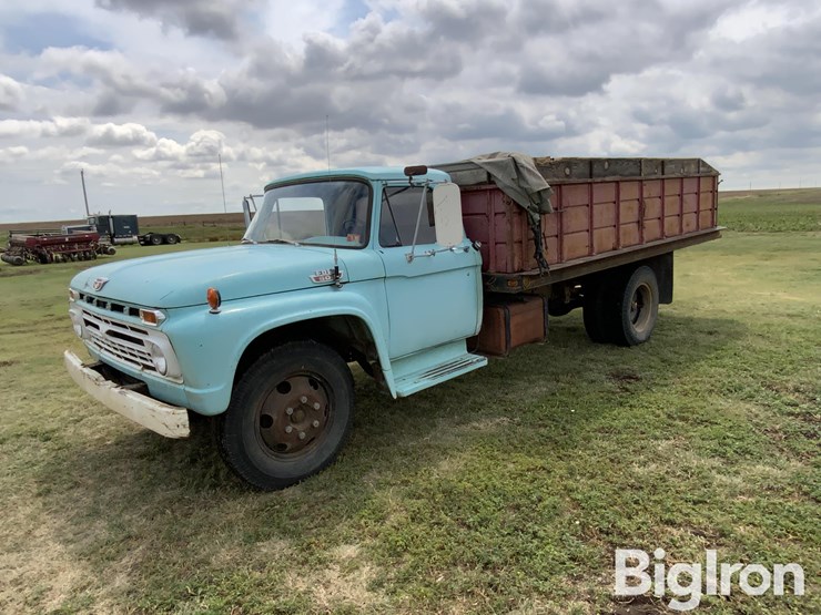 1965-ford-f600-image-1