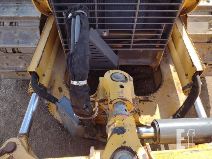 2012-deere-700j-lt-image-16