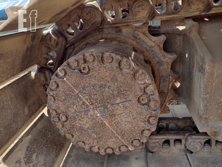 2011-komatsu-pc228us-lc-8-image-37