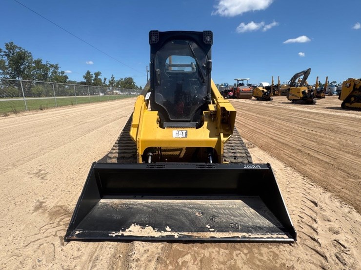 2018-caterpillar-299d2-image-3