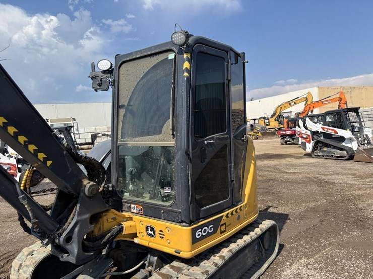2023-deere-60g-image-25