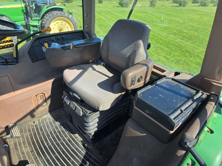 2000-john-deere-9400t-image-67