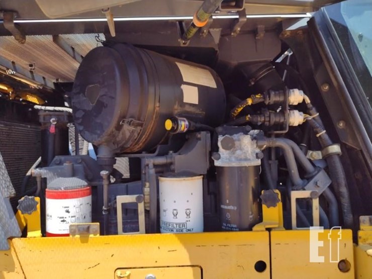 2004-komatsu-d65ex-15-image-47