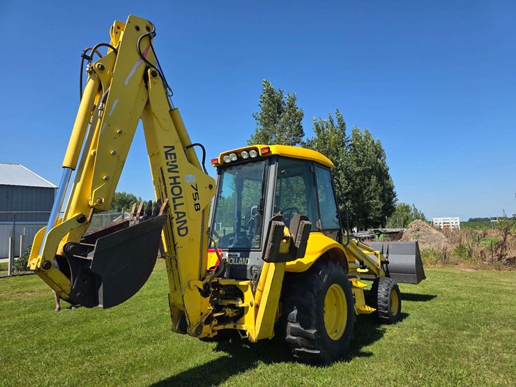 new-holland-lb75-image-14