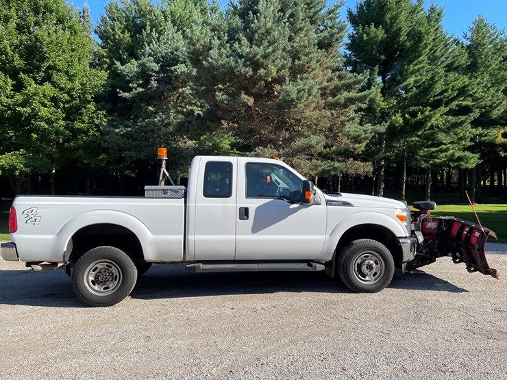 2015-ford-f250-xl-image-4