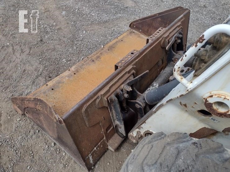 2012-bobcat-s650-image-18