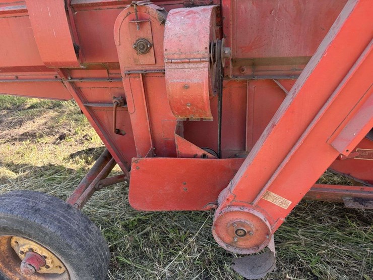 massey-ferguson-205-image-14