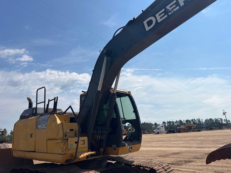 2018-deere-160g-lc-image-27