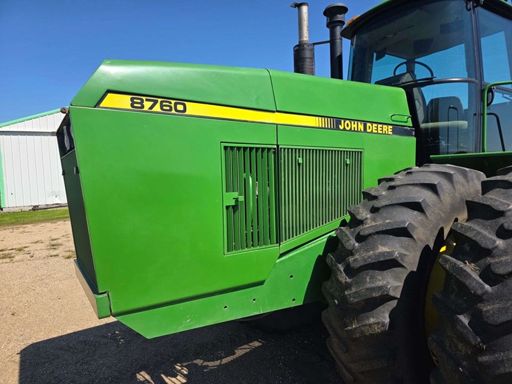 1989-john-deere-8760-image-38