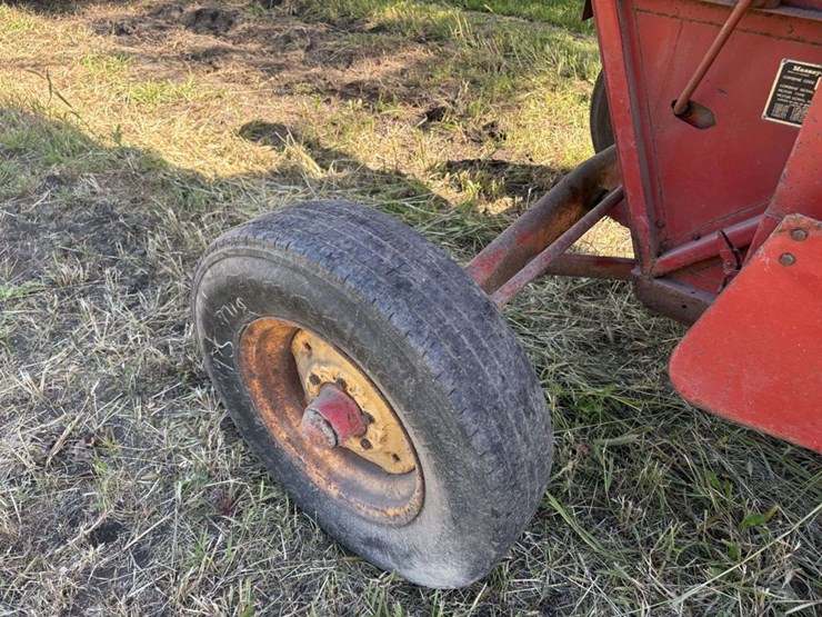 massey-ferguson-205-image-15