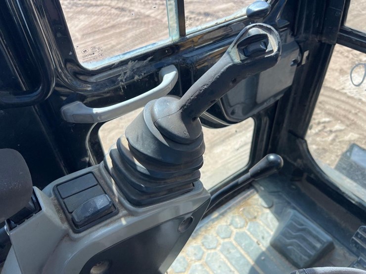 2015-caterpillar-308e2-cr-image-34