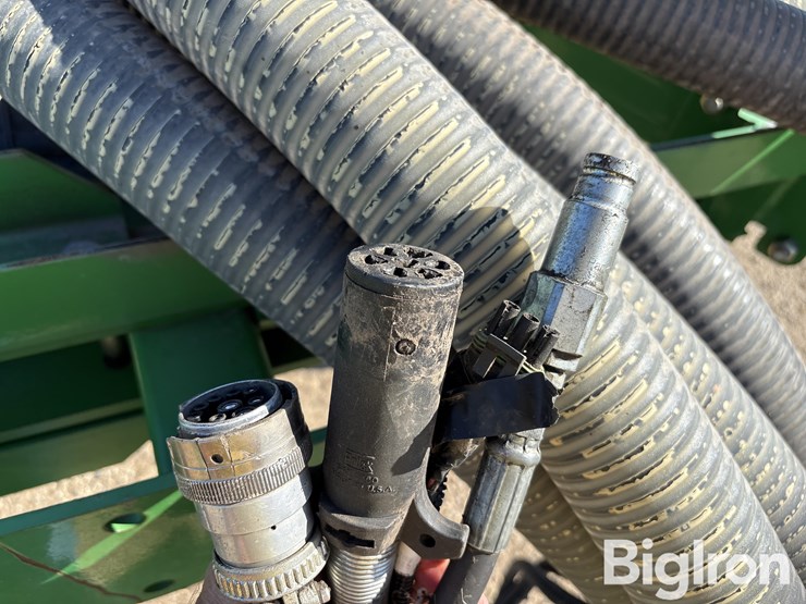 2009-john-deere-1910-image-12