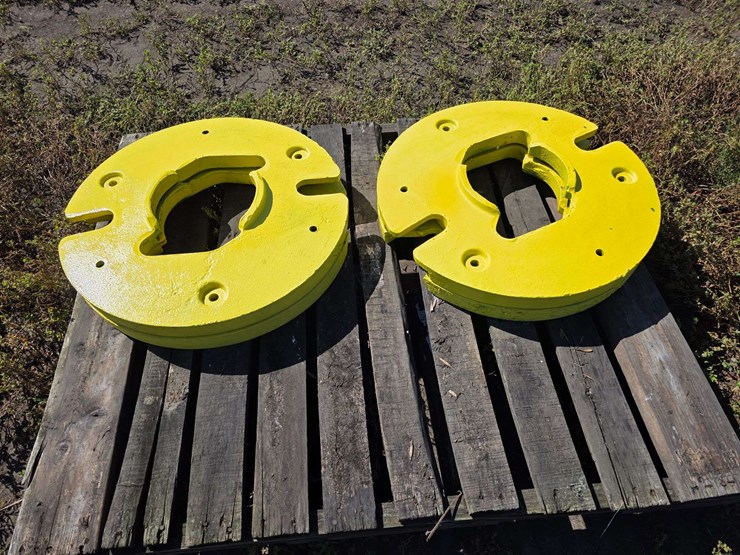 (4)-john-deere-older-style-rear-wheel-weights-image-1