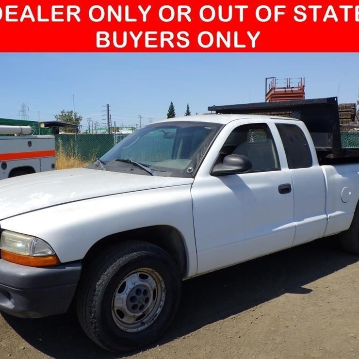 2004 DODGE DAKOTA