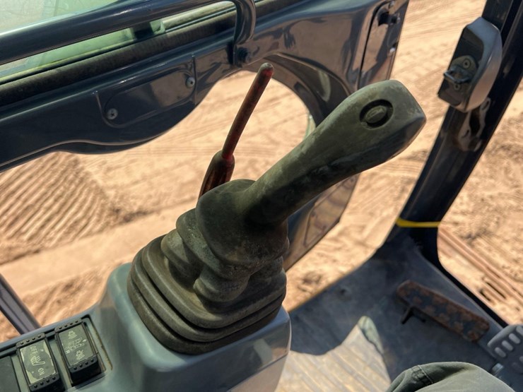 2018-deere-160g-lc-image-45