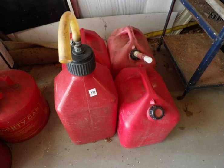 4---5-gallon-fuel-tanks-image-1