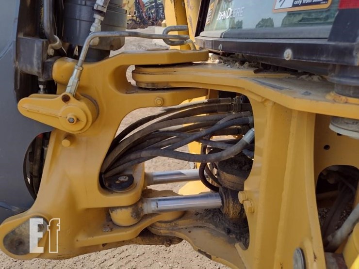 2017-deere-310sl-image-35