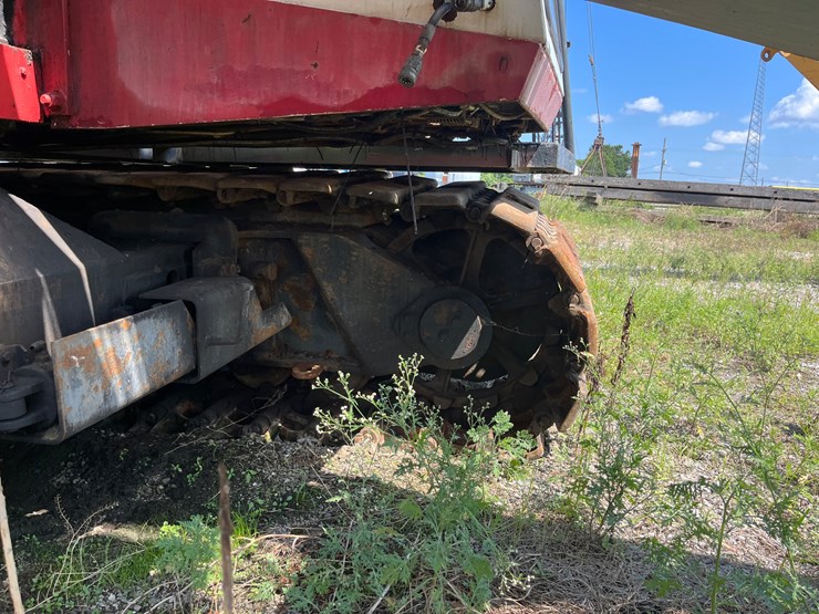 #102-•-link-belt-128-60-ton-crawler-crane-image-13