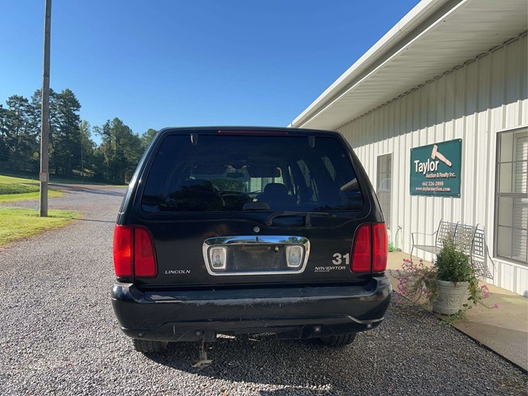 2002-lincoln-navigator-image-5