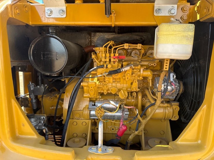 2016-caterpillar-306e-image-17