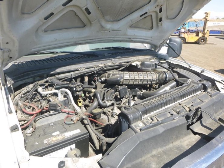 2005-ford-f450-image-24