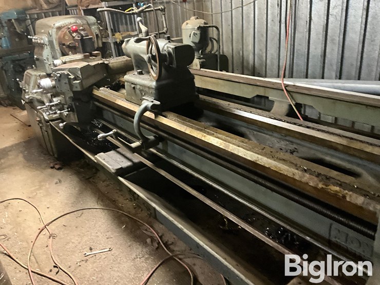 monarch-turning-lathe-image-12