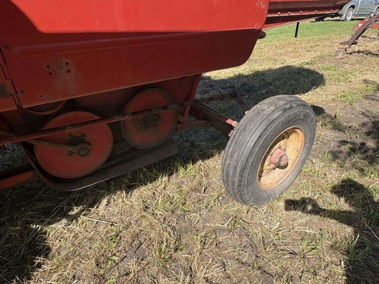 massey-ferguson-205-image-24