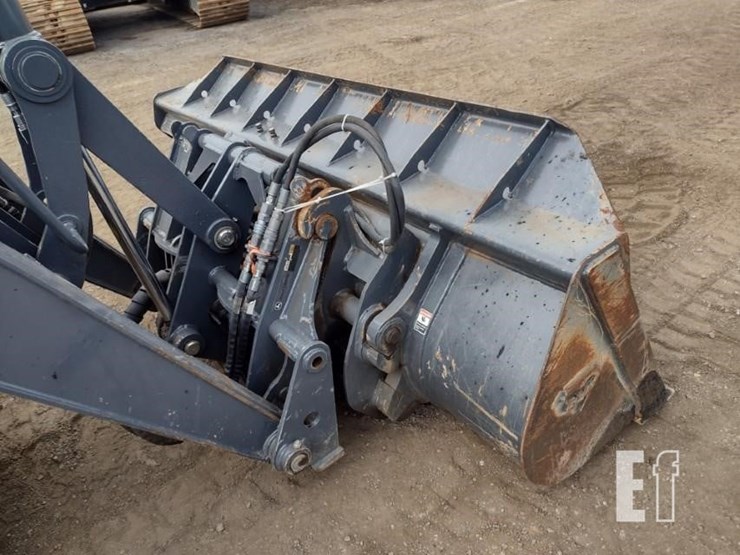 2020-deere-410l-image-20