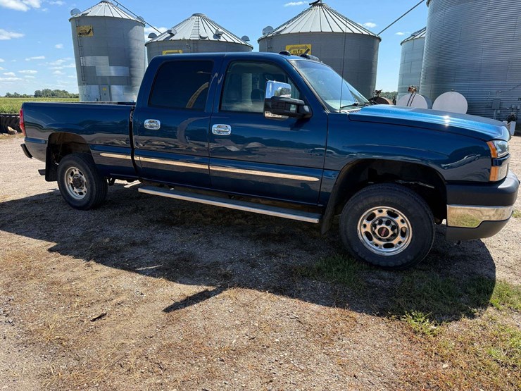 2005-chevrolet-2500-image-6