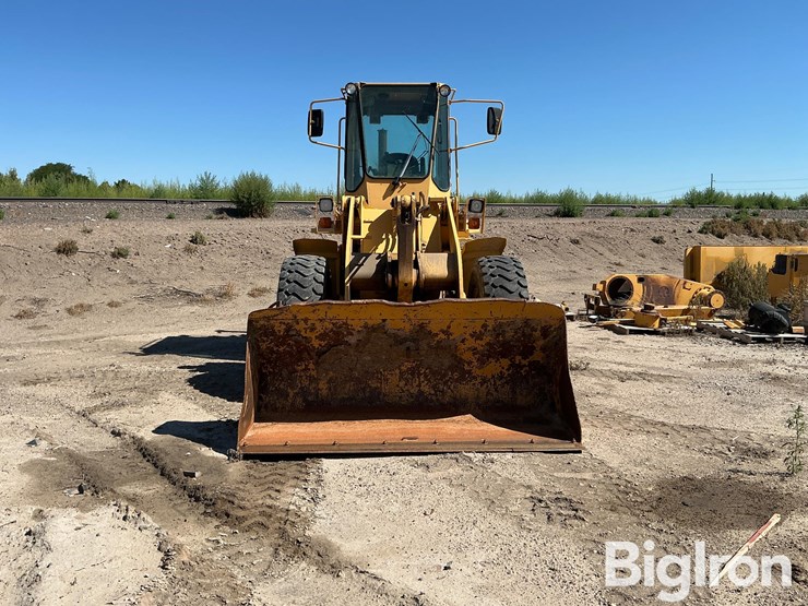 deere-444e-image-2