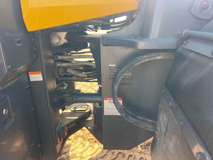 2019-komatsu-wa320-8-image-25