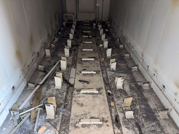 sea-container,-40’,-9’9”-tall,-96”-wide,-insulated,-as-is,*-new-buyer-responsible-for-loading-image-14