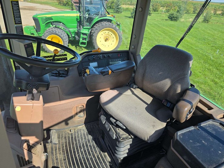 2000-john-deere-9400t-image-56