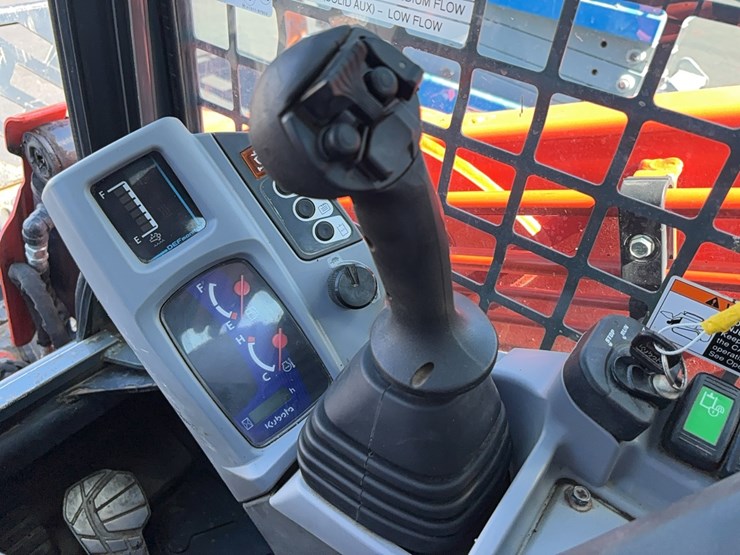 2021-kubota-svl97-2-image-21