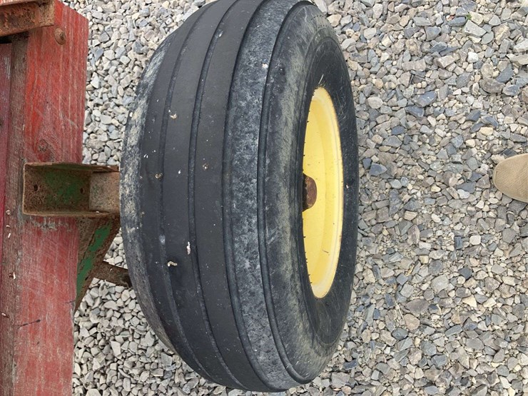 jm-wagon-with-john-deere-running-gear-image-9
