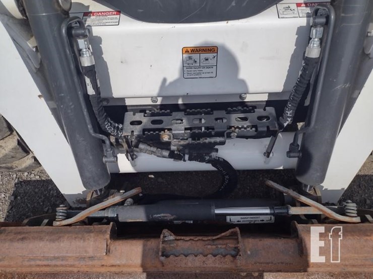2022-bobcat-s740-image-18