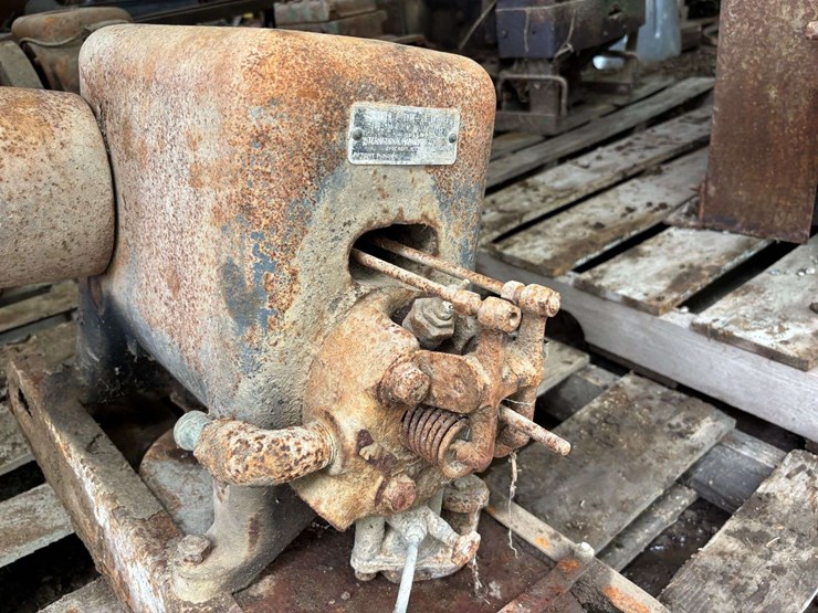 1-1/2---2-1/2-hp-international-harvester-la-engine-image-11