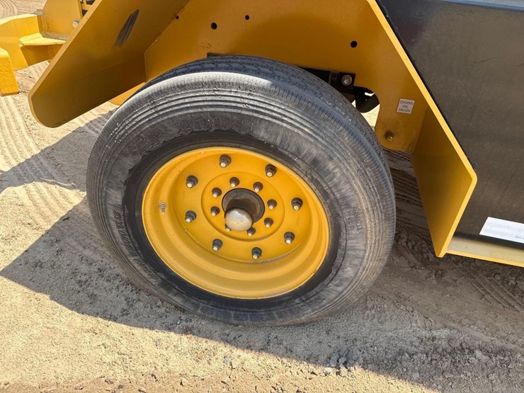2021-smith-challenger-scm-400-sweeper-image-12
