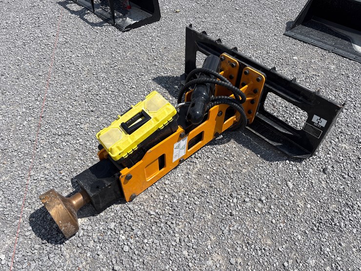 #28438-•-giyi-gy-d680-pile-hammer-image-1